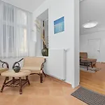 Apartment Stranddistel, Haus Gudrun Familiensuite 1 Zinnowitz